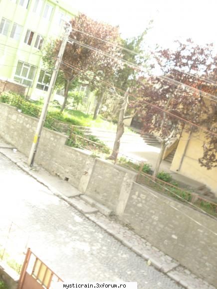 hot , imi place efectul !

pai ... ce sa zic ... aceea cred ca este intradevar o casa 